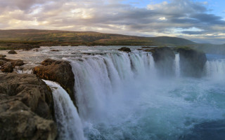 Waterfall side water body beach - a large amount of water free wallpaper