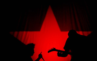 Man guitar red star stage - david boyd free wallpaper