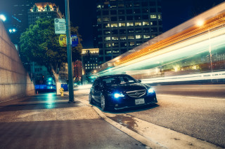 Car night cityscape street lights - motion blur free wallpaper