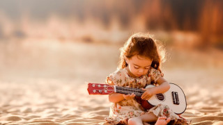 Little girl beach guitar sunset - little free wallpaper
