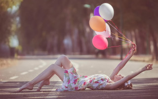 Woman balloons chinese clothes blurry - balloon free wallpaper