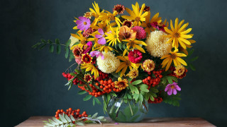 Vase colorful flowers berries leaves - free flowers wallpaper