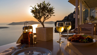 Ocean view food wine table 2 - exekia free wallpaper for desktop