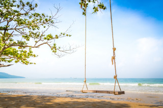 Beach swing ocean view minimalist - a swing free wallpaper