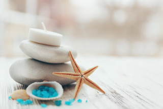Starfish candle rock sea salt - a starfish free wallpaper for desktop