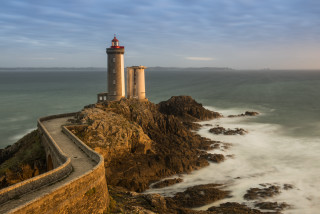 Lighthouse rockycliff ocean waves cloudy - thierry doizon free wallpaper for desktop