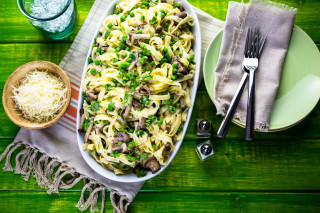 Pasta peas mushrooms table glass - akseli gallenkallela free wallpaper for desktop