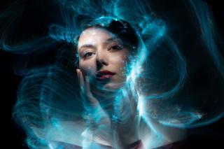 Woman blue smoke hologram fire - alberto seveso free wallpaper