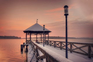 Snowy pier sunset mountain cloudy - a pier free wallpaper