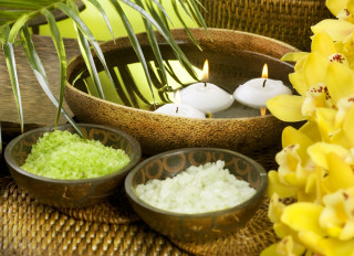 Bowl green candles rice flower - a bowl free wallpaper for desktop