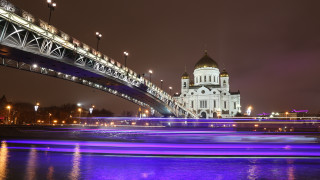 Bridge river building night cityscape - a building in the background free wallpaper for desktop