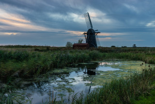 Windmill pond grass cloudy sky - a windmill free wallpaper for desktop