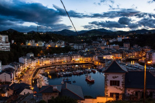 Harbor boats buildings night cloudy - cable wire free wallpaper