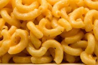 Macaroni cheese closeup fork plate - a fork free wallpaper