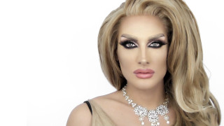 Woman necklace head necklace - a hyperrealistic painting free wallpaper for desktop