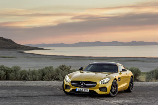 Yellow mercedes sports car ocean 2 - adam szentpétery free wallpaper