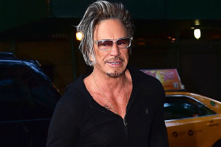 Grey hair sunglasses man walking - a cave painting free wallpaper