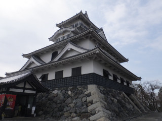 Tall white black building clock - eishōsai chōki free wallpaper