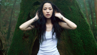Woman long hair tree woods - fei danxu free wallpaper