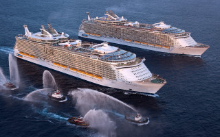 Cruise ships fountains water middle - epic free wallpaper