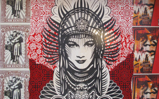 Woman crown wall painting images - dan hillier free wallpaper