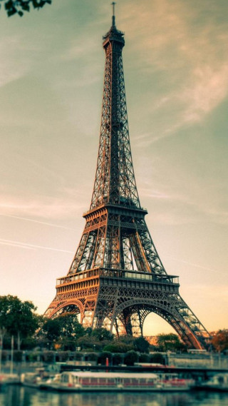 Eiffel tower paris landmark iconic 3 - free architecture wallpaper for mobile
