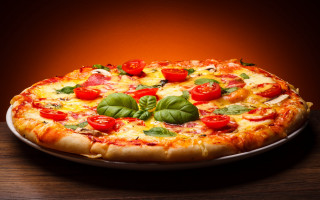 Pizza tomatoes delicious fresh cheesy - a plate free wallpaper