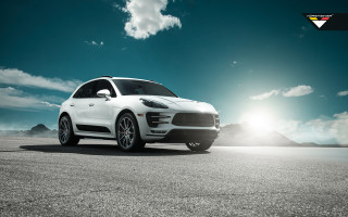 White porsche cayenne sun mountain - the sun shining behind free wallpaper