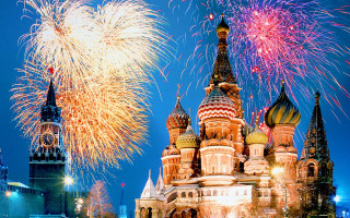 Fireworks castle display spires night - andrey yefimovich martynov free wallpaper