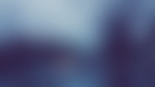 Blurry blue white border matte - a black border free wallpaper for desktop