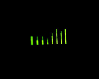 Black background green line middle - ƒ 1. free wallpaper