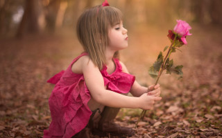Little girl pink dress rose - a little girl free wallpaper
