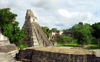 Large pyramid park trees clouds - the step free wallpaper