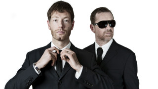 Men suits sunglasses posing picture - a picture together free wallpaper