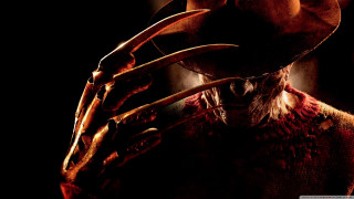 Creepy man hat bloody face 2 - a bloody face free wallpaper