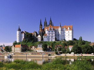 Castle tower river trees scenery - top of it next free wallpaper