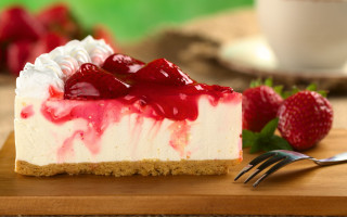 Cheesecake strawberries wooden board fork - strawberry free wallpaper