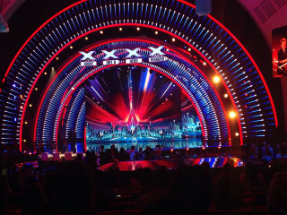 Stage arch lighting screen performance - a stage free wallpaper