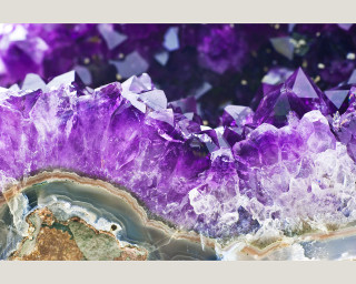 Purple white crystal rock glowing - affinity photo free wallpaper for desktop