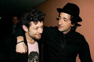 Men black hats smiling pointing - black hat free wallpaper