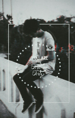 Man sitting ledger skateboard picture - grunge aesthetic free wallpaper