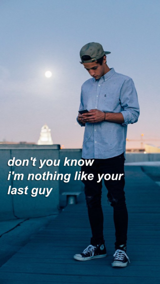 Man dock cellphone caption looking - nothing free wallpaper