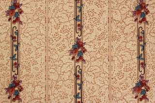 Floral wall cat laying floor - a floral design free wallpaper for desktop