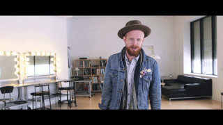 Man hat tie room mirror - in a room free wallpaper