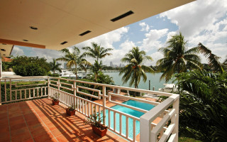 Balcony pool palm view city - modernism free wallpaper