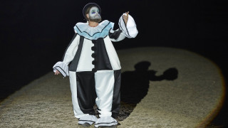 Man clown costume stage hat - breyten breytenbach free wallpaper