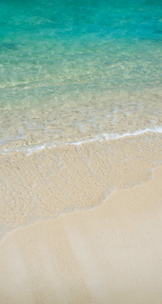 Beach blue ocean sandy shore - free beach wallpaper for mobile