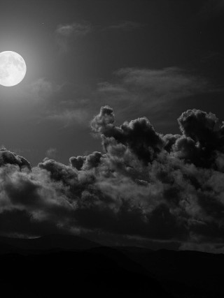 Full moon clouds mountains black 4 - a full moon free wallpaper for mobile