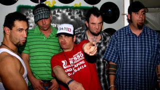 Men group polka dot walls - a room free wallpaper for desktop