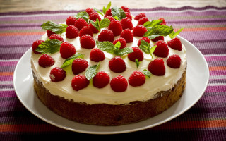Cake white frosting raspberries top - berry free wallpaper for desktop